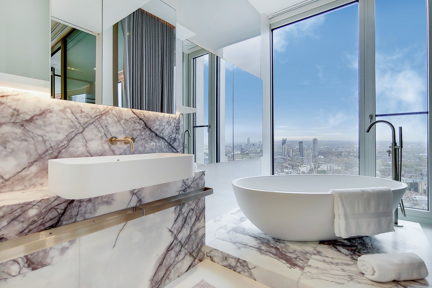 South Bank Luxury Apartments photo